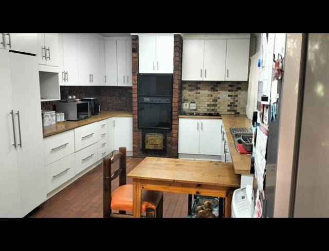 4 BEDROOM HOUSE FOR SALE IN BLACKRIDGE